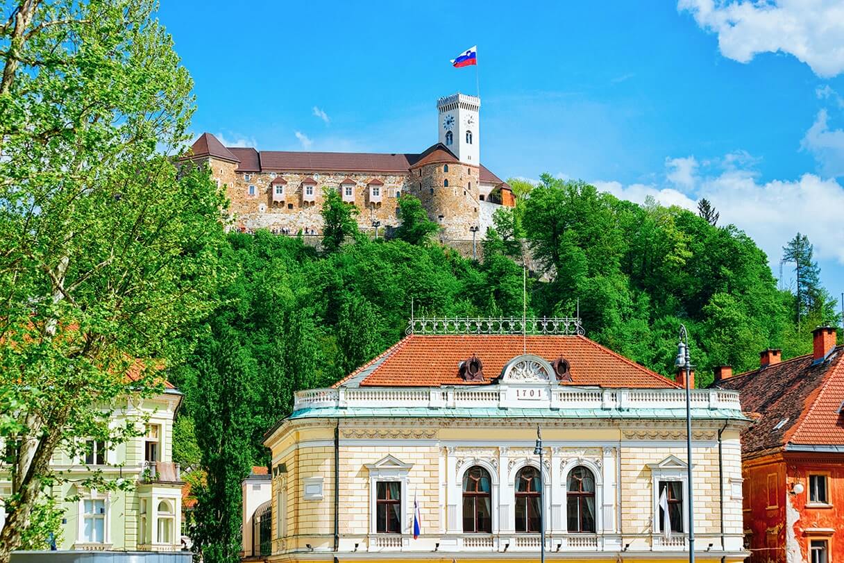 Congresplein en kasteel van Ljubljana
